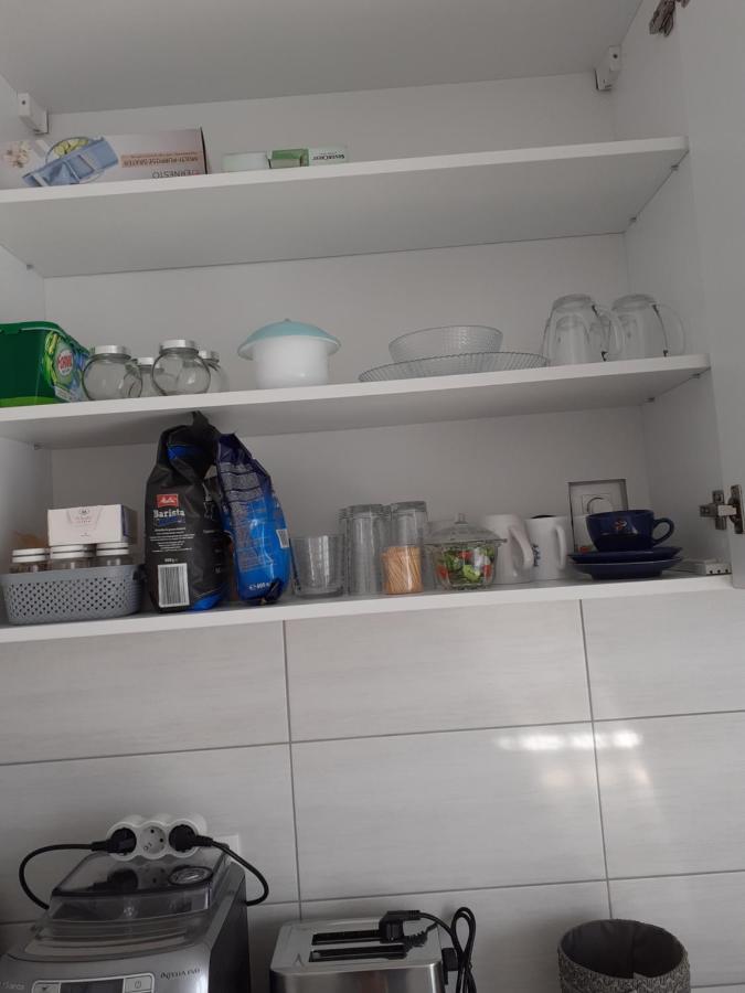 Sara Apartman Livezeni  Εξωτερικό φωτογραφία